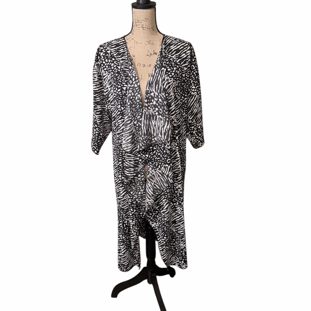 LuLaRoe Shirley Kimono